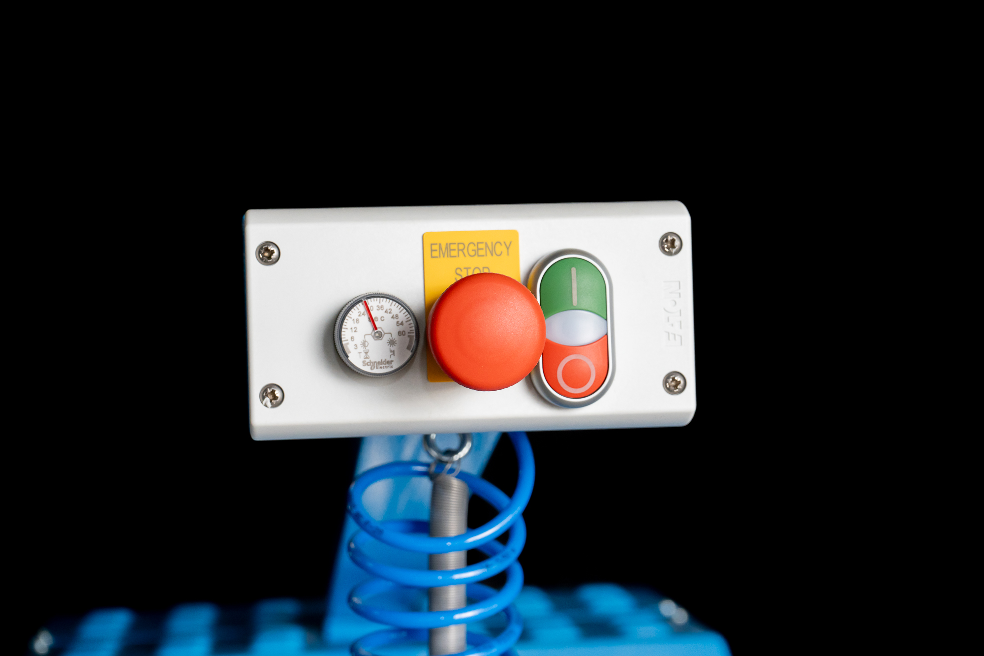 Fintec Drehtisch-Bügelmaschine DTB 50