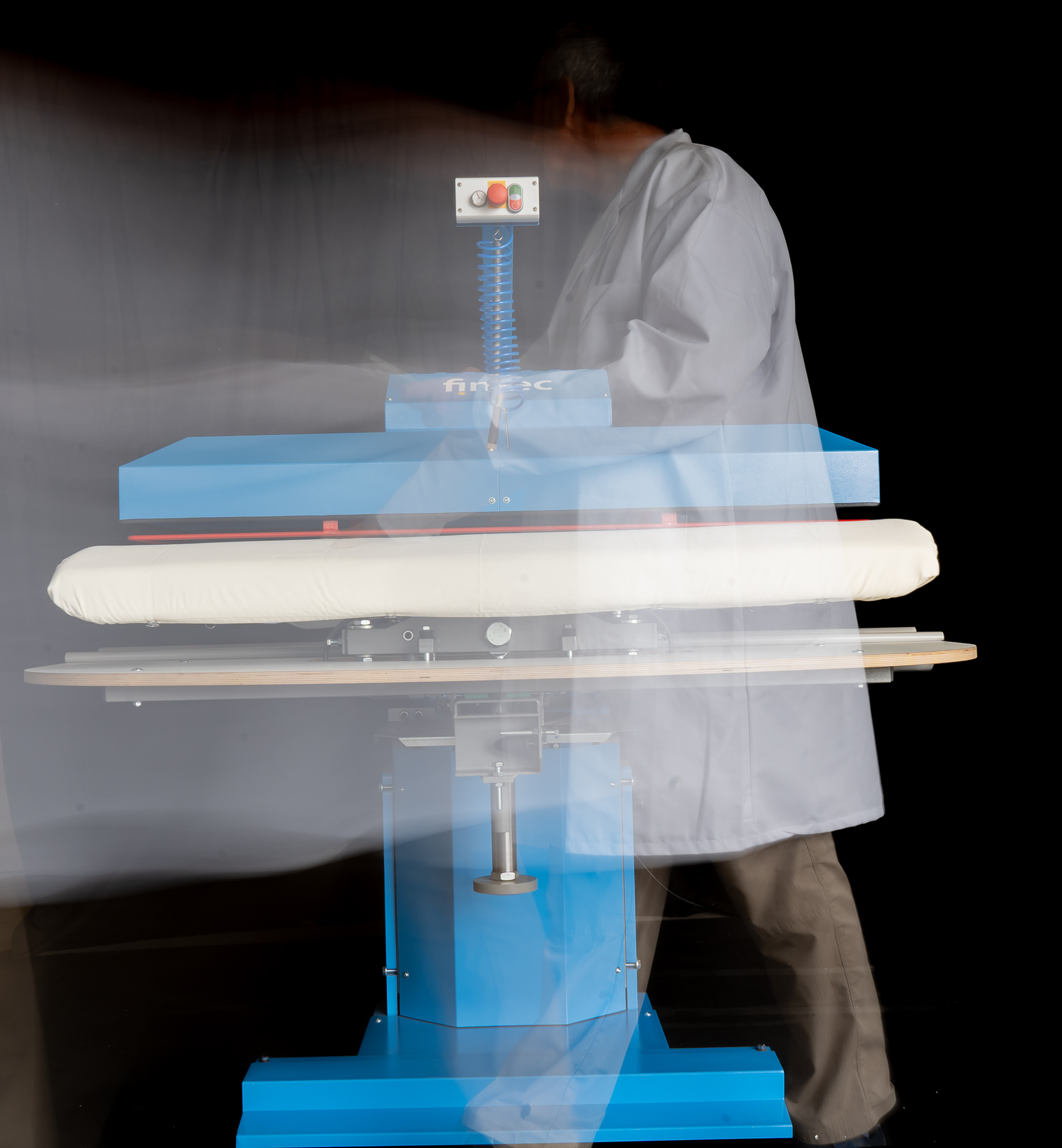 Fintec Drehtisch-Bügelmaschine DTB 50